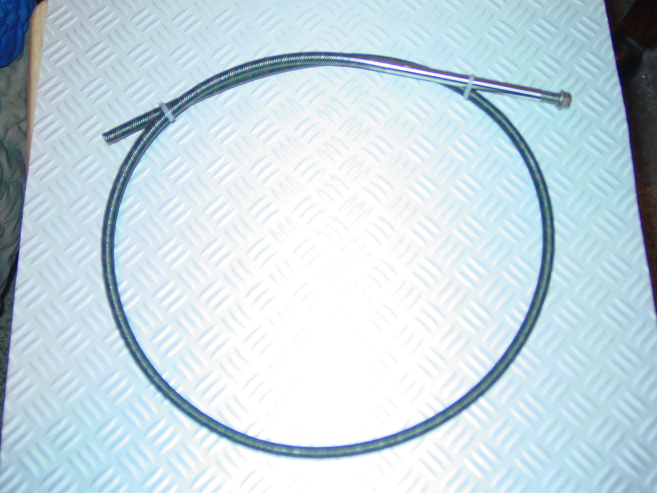 26" 3/16" flexible cable with stub shaft